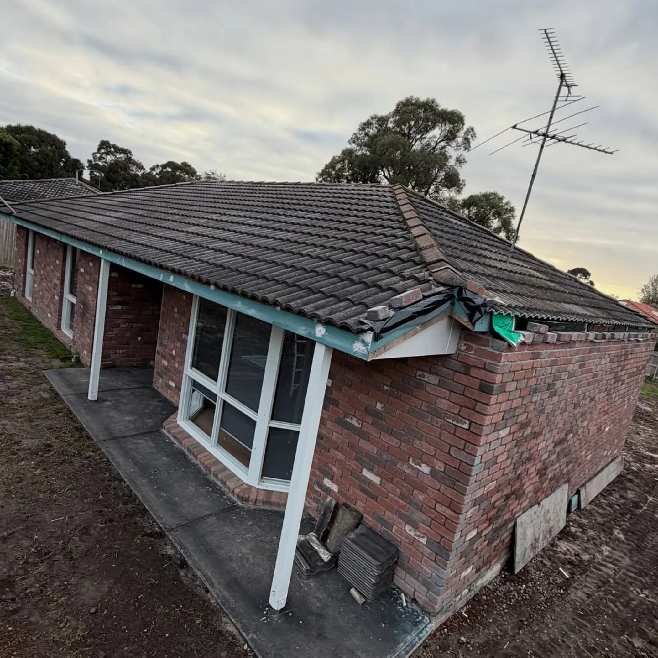 roof with guttering